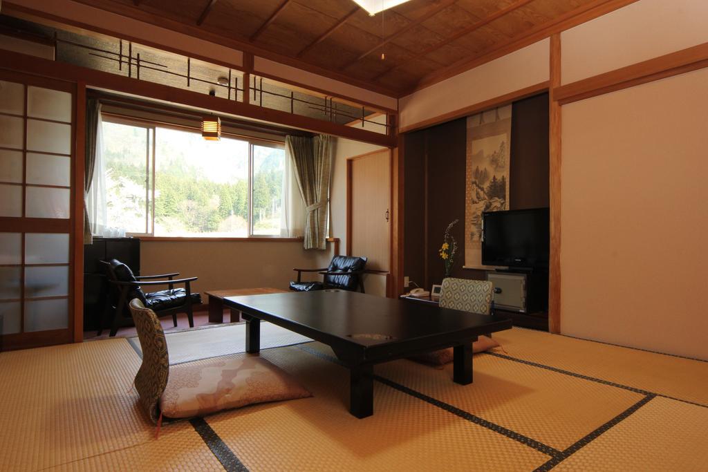 南砺 五箇山温泉赤尾馆旅馆酒店 外观 照片